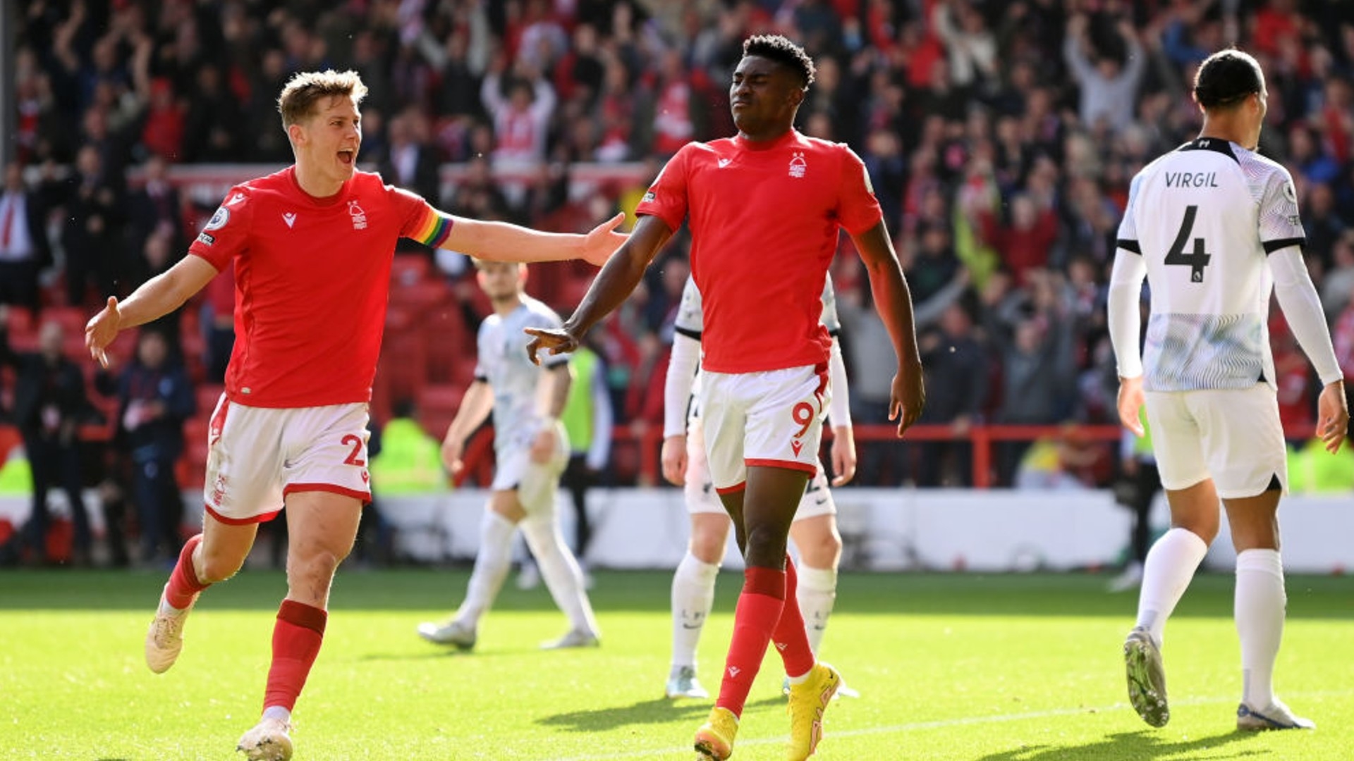 更是俱乐部 更是俱乐部