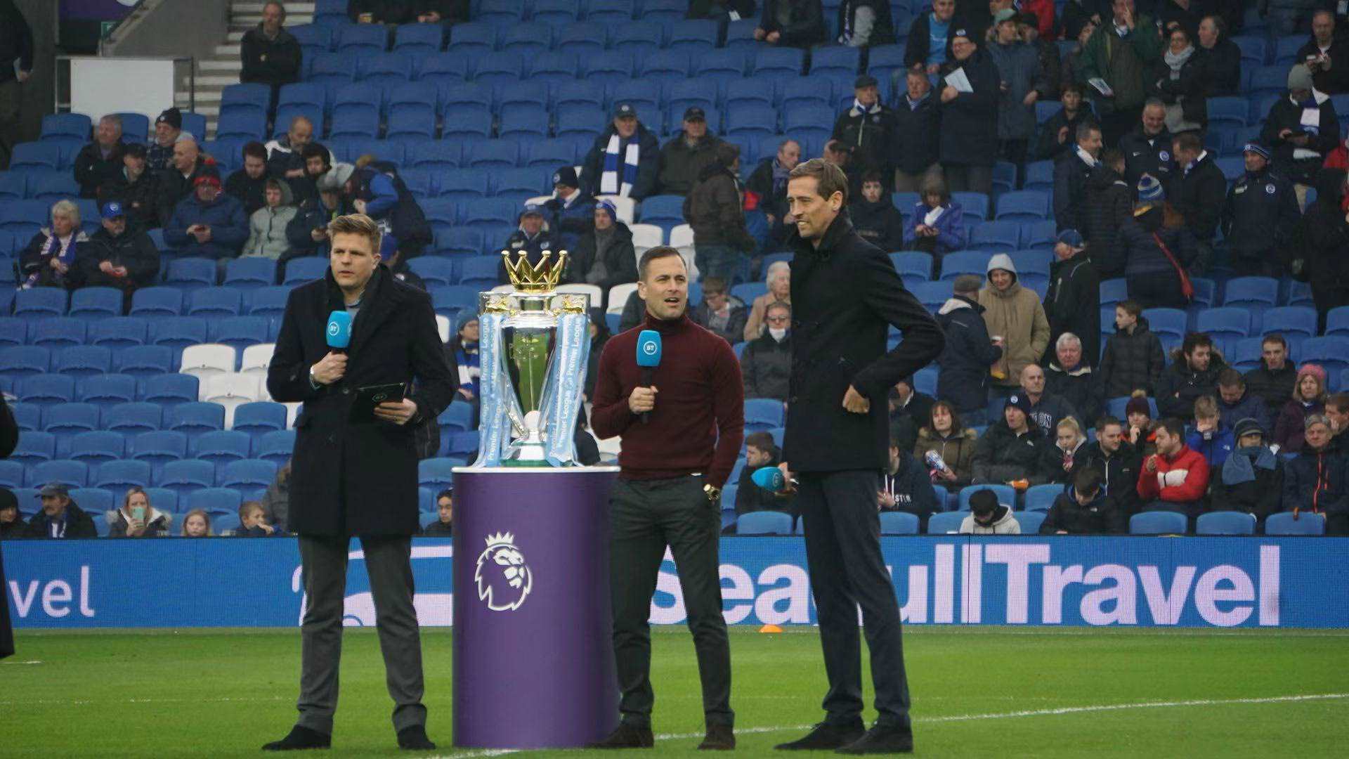 他的表现总 他的表现总